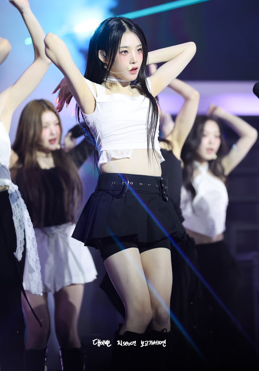 wav_S24's tweet photo. 260405

#JiYeon #지연
#tripleS #트리플에스 https://t.co/I7uua5mYRS