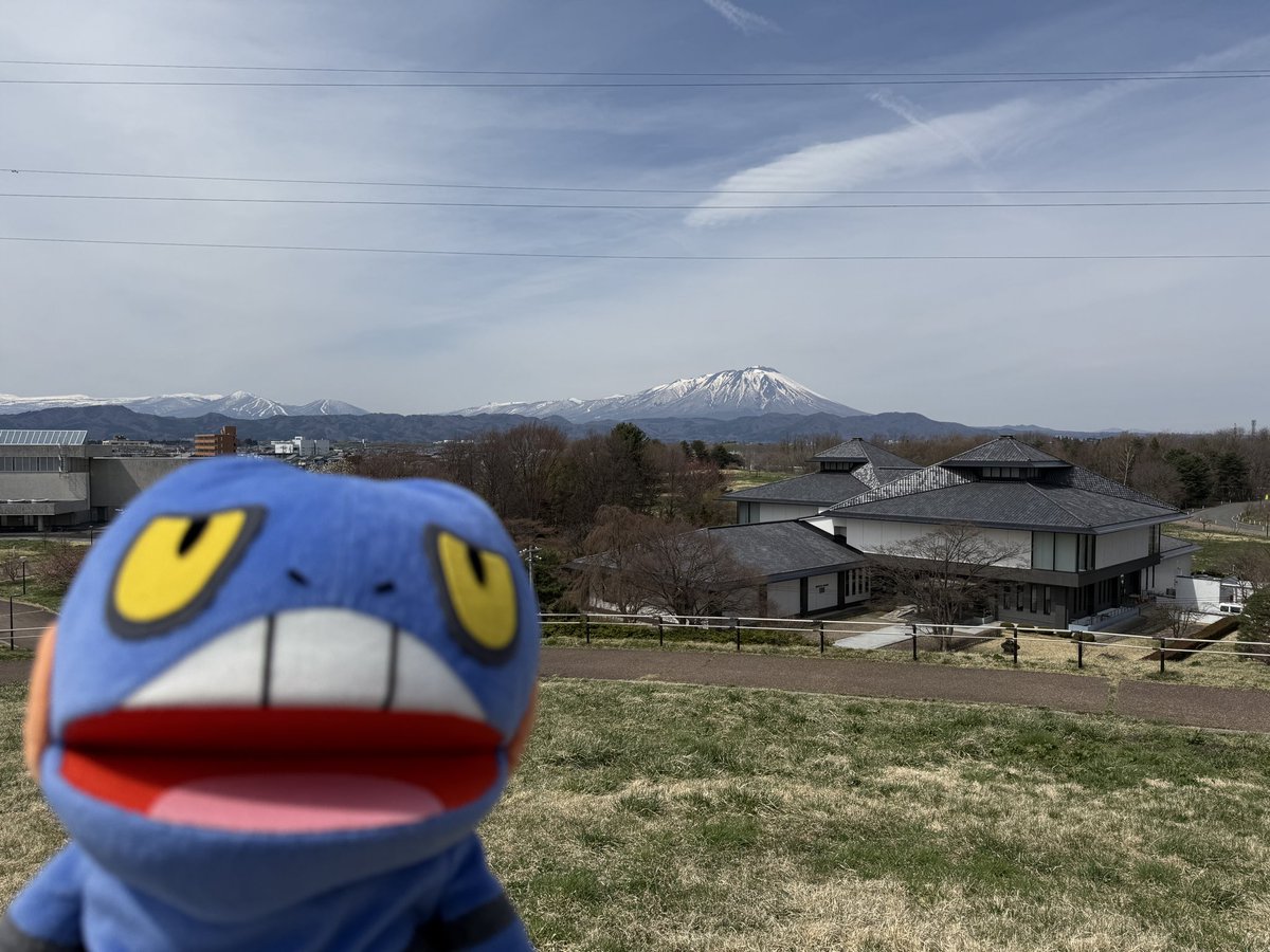 pokemon_pdc's tweet photo. お疲れさまです🗻 https://t.co/ZzwG2XIVxT