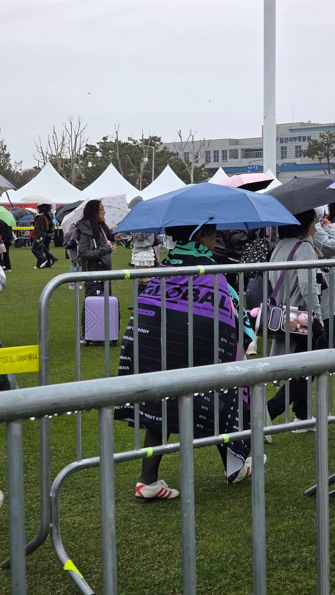 yoongi's wife⁷ IS SEEING BTS ⊙⊝⊜ tweet media