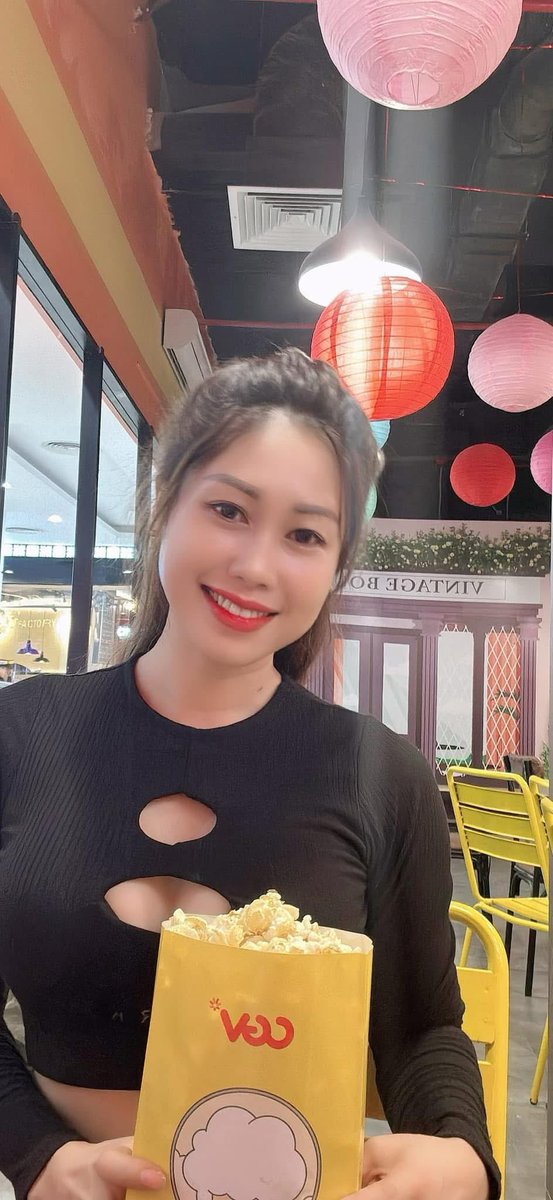 Ni Trần tweet media