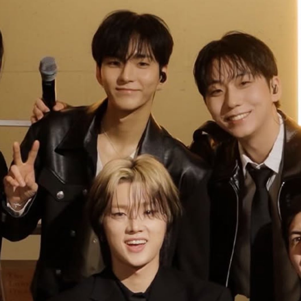 v ᯓ★ inactive tweet media