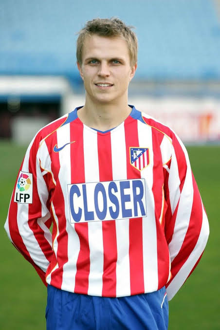 PAPAN TENGAH tweet media