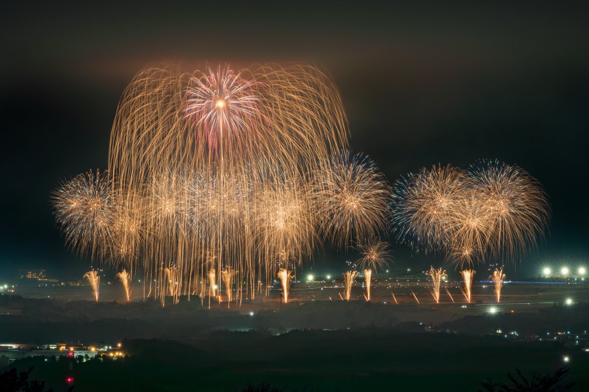 富士山花火 tweet media