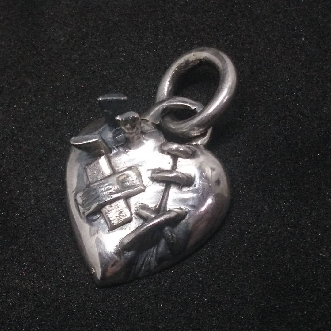8chilDDevil's tweet photo. chilDDevilと言えば
#chilDDevil
#シルバーアクセ
#お洒落さんと繋がりたい
https://t.co/QfBx9IqPcn https://t.co/xAAd6t31VK