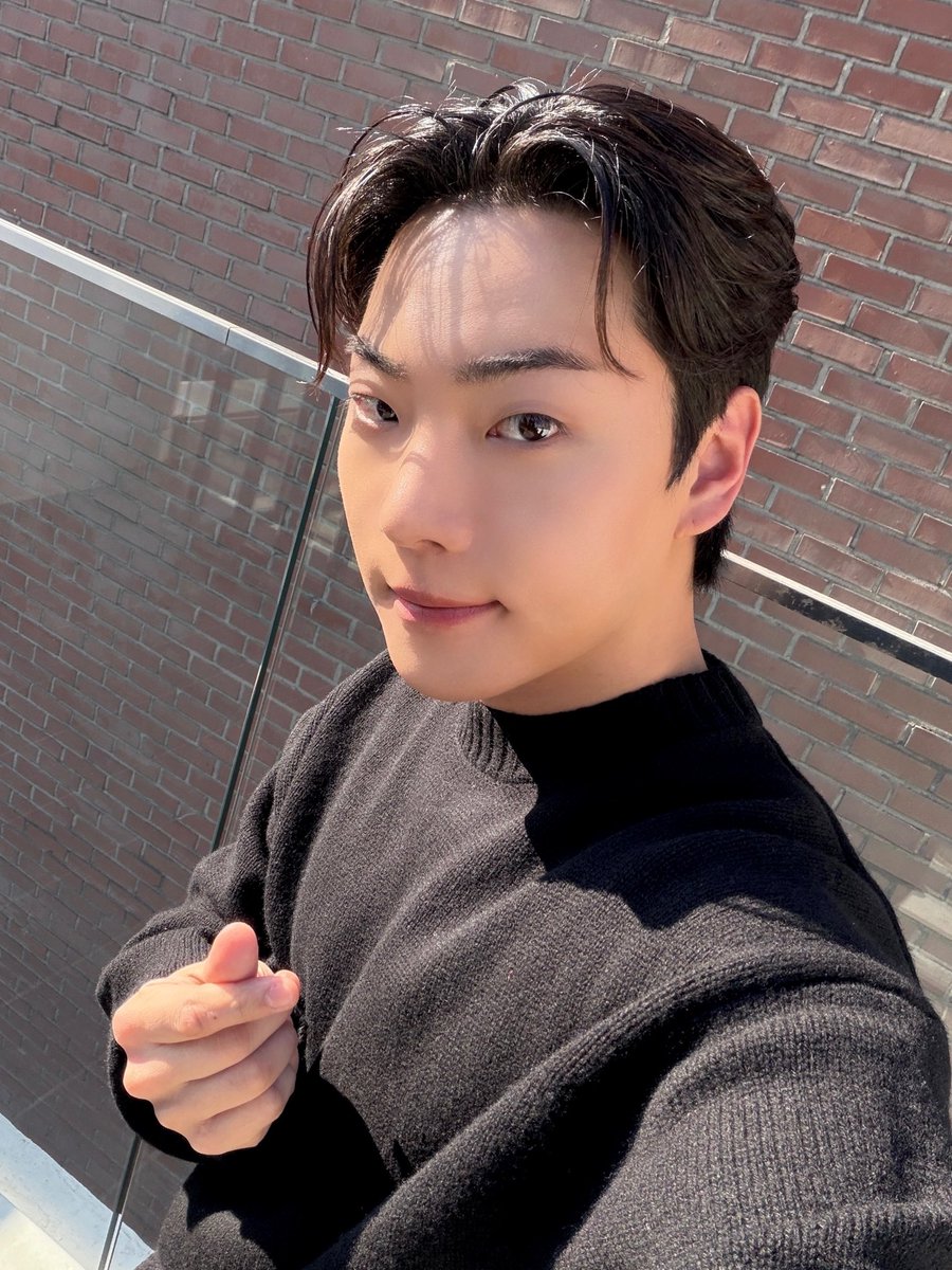 onf_feed's tweet photo. #이션 #E_TION fromm channel Update

"뷰티온앤오프 많이사랑해주세요오🧡" 

@ONF_members #온앤오프 #ONF https://t.co/2bZz1XH13B