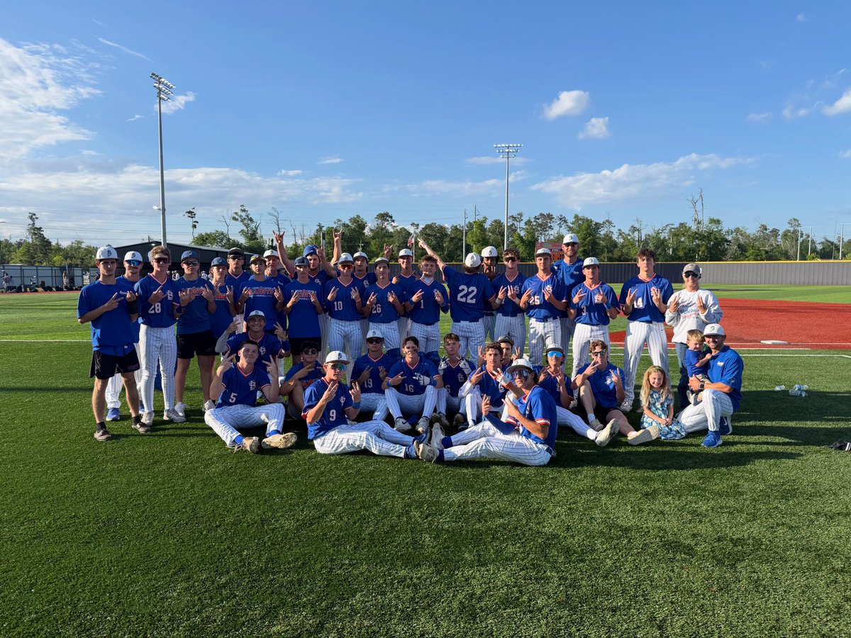 St. Louis Catholic Baseball tweet media