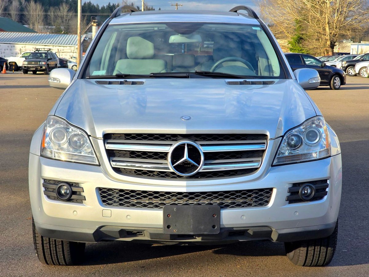 405motors's tweet photo. Drive Luxury with the 2007 Mercedes-Benz GL-Class     Discover the elegance of the 2007 Mercedes-Benz GL-Class. Feel the power and comfort as you navigate any road, making https://t.co/VS2aBpp7Wv