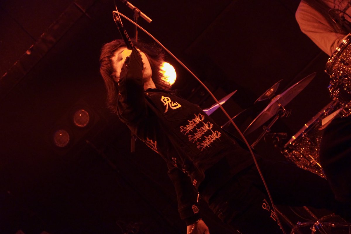 MABO_VICIOUS's tweet photo. ひろさんにめちゃくちゃカッケェ写真撮ってもらってたぜ✨
次のライブもやったんでい！下剋上❗️ https://t.co/5fPRjePdSa