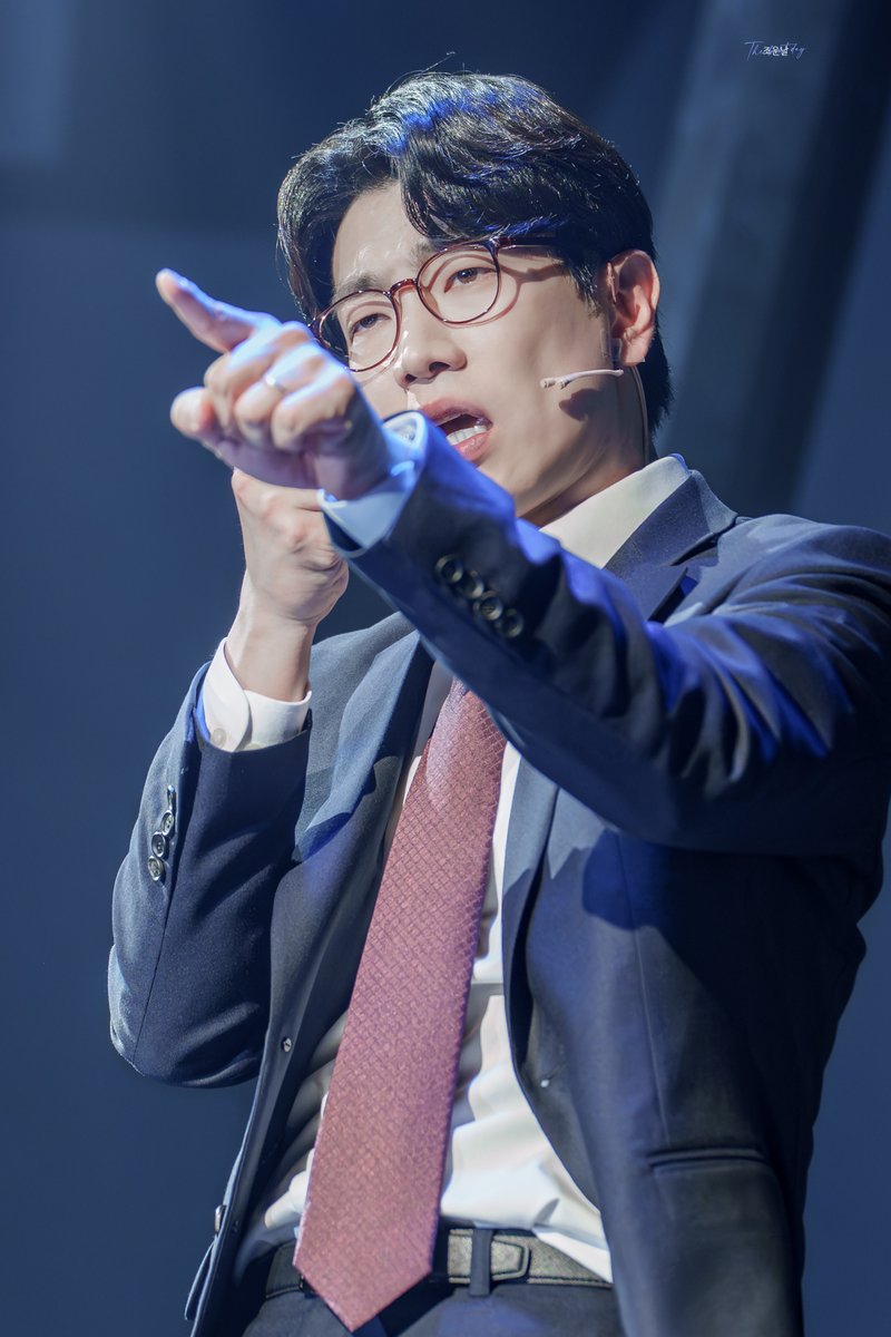 조운날^•ܫ•^ฅ🍊✈️ tweet media