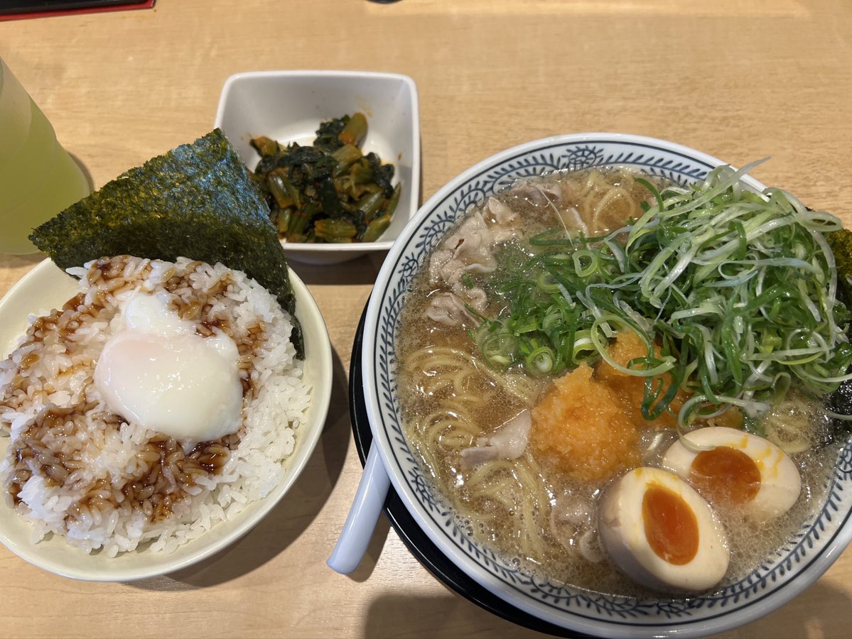 ひそら tweet media