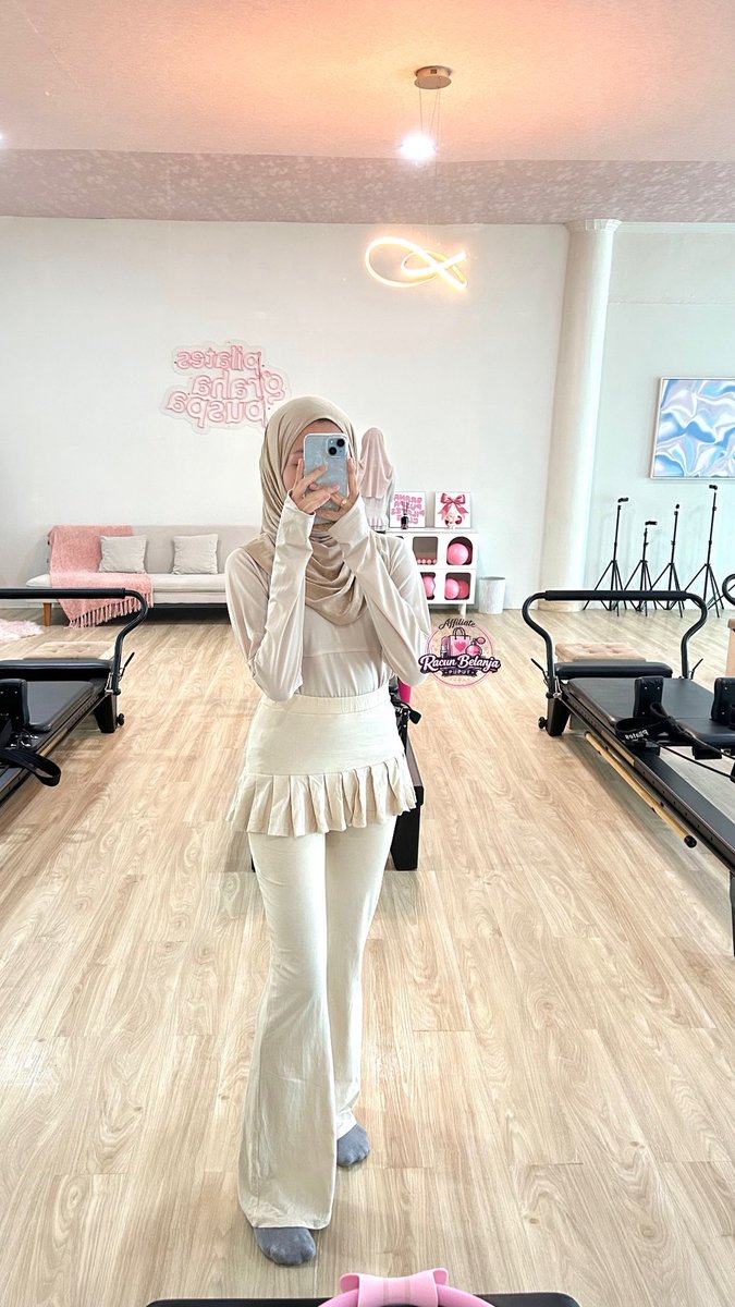 rosettalv's tweet photo. - rekomendasi legging cutbray/flare pants &amp; sport wear -

bahannya lembut, adem, stretch, &amp; nyaman banget buat dipake olahraga girlss. jadi sporty tapi tetap girly🎀
cek koleksi klik sport wear👇🏻

https://t.co/88eW65XKxT https://t.co/8PebMDpzsm