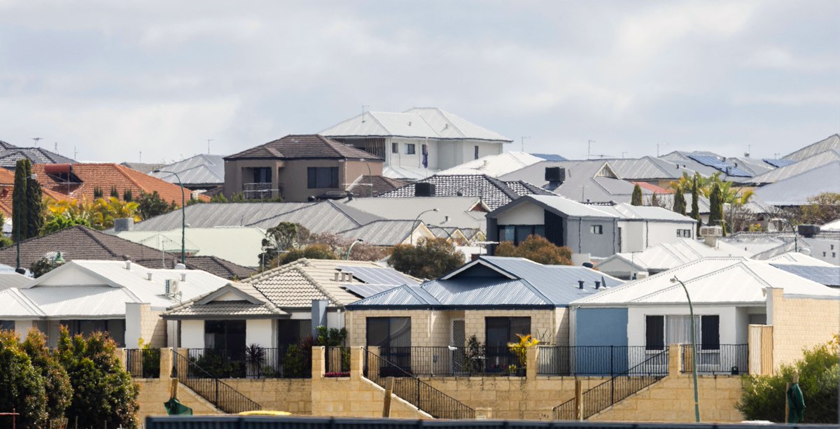 wabusinessnews's tweet image. WA home completions hit two-year low: #property dlvr.it/TRxXdy