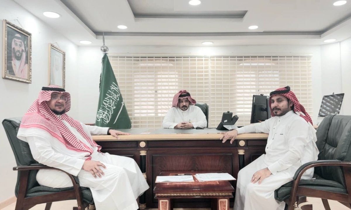 Maghfirah_sa's tweet photo. برعايه وكيل محافظة الريث
أ/علي موسي عسيري
وقّع رئيس #بلدية_محافظة_الريث
م/ابراهيم ناصر عكيري
عقد اتفاقية شراكة مجتمعية مع جمعية مغفرة لاكرام الموتى
بحضور رئيس الجمعية أ/مصعود السلمي 
بهدف تحقيق التواصل والدور التكاملي المشترك. في مجال الخدمات التي تخص اكرام الموتي بالمحافظة https://t.co/wc5IV23RxI