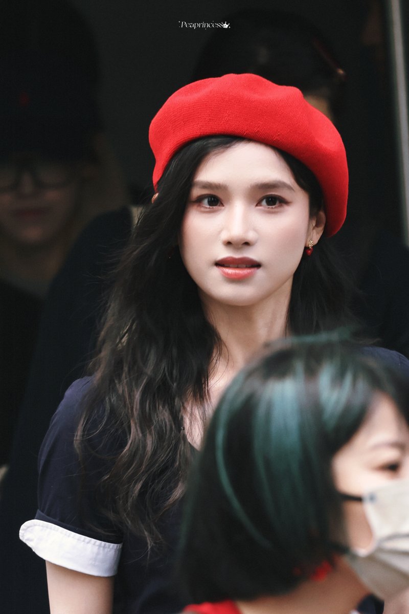 𝖟𝖆𝖟𝖆 tweet media