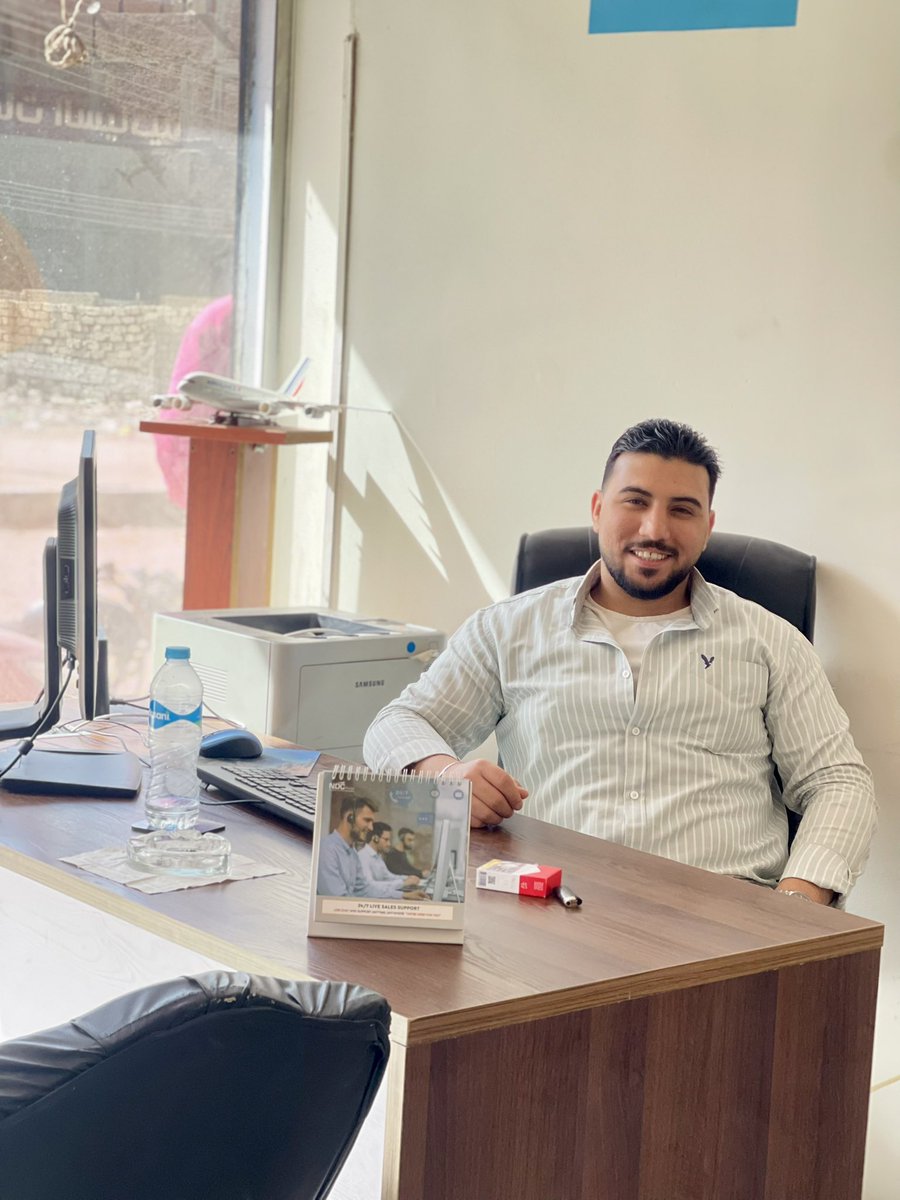 YouHisham18's tweet photo. "من عرف نفسه لم يغره المدح..ولم يضره الذم"..🤍👑
. https://t.co/Szro0AnbKl