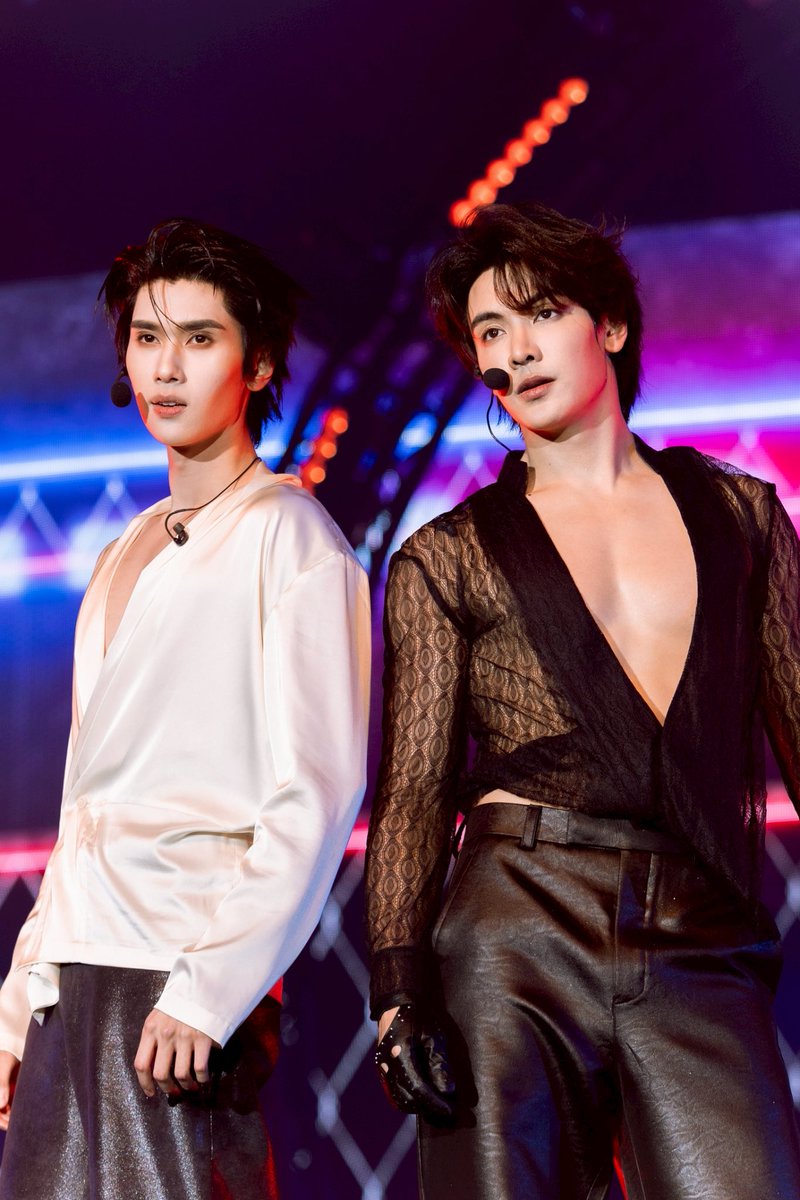 hashtag legend Thailand tweet media