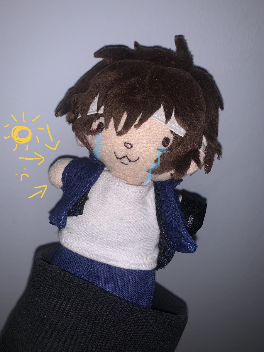 _NeoHana_'s tweet image. Happy birthday Shingo. Sorry i lost ur glove i spent 15 minutes making. We'll find it together with Iori

#ShingoYabuki #KOF