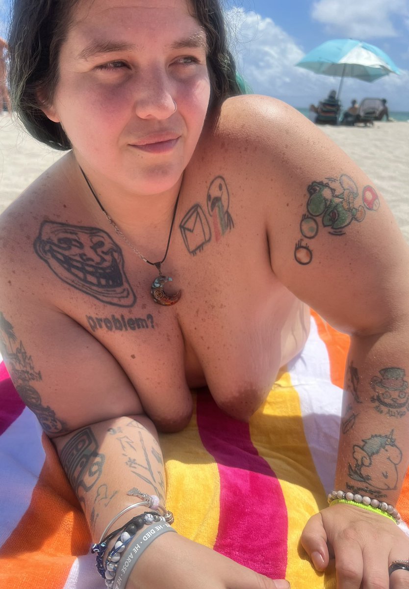 MrsGoddessCurvy's tweet photo. @haulover_beach #haulover #hauloverbeach #nudebeach #Florida #nude https://t.co/8nJ8JBEWMB