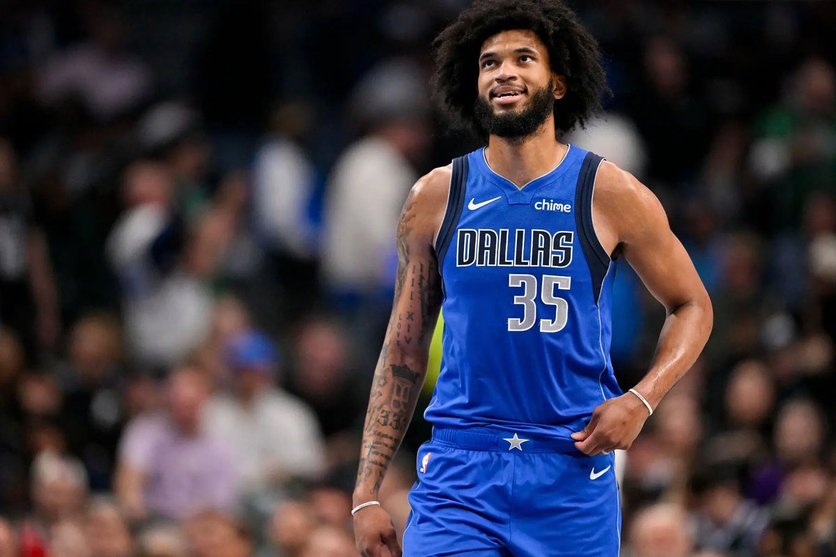 Mavs Lead tweet media