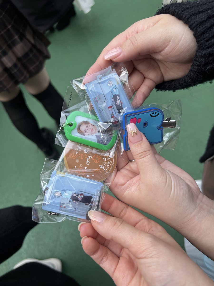 Taroukhle's tweet photo. @jun_sa_20_14 顔面アクリルキーホルダー求めてます。金城のブリスターと交換できますか？ https://t.co/kxDA6mvNto