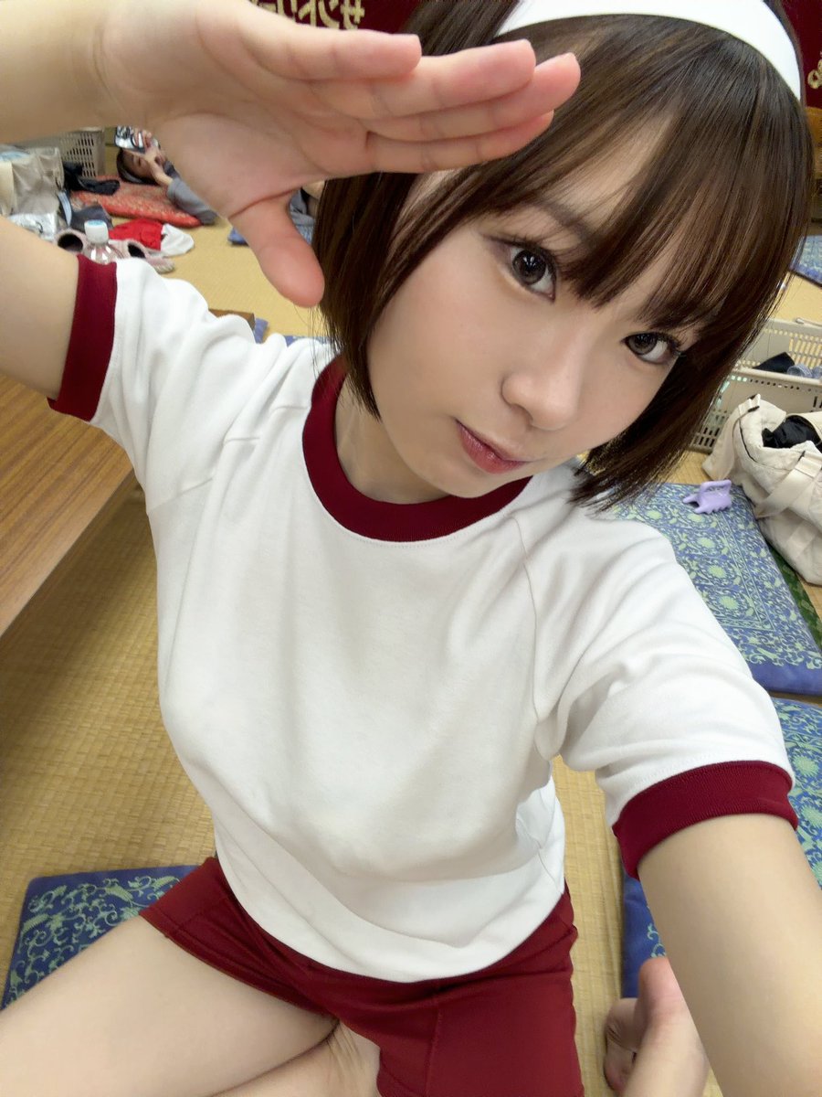 _chiba_yuuka's tweet photo. おはよ~！

フォロワーめっちゃ減ってる😢
なんでだ~ https://t.co/uYS206Touy