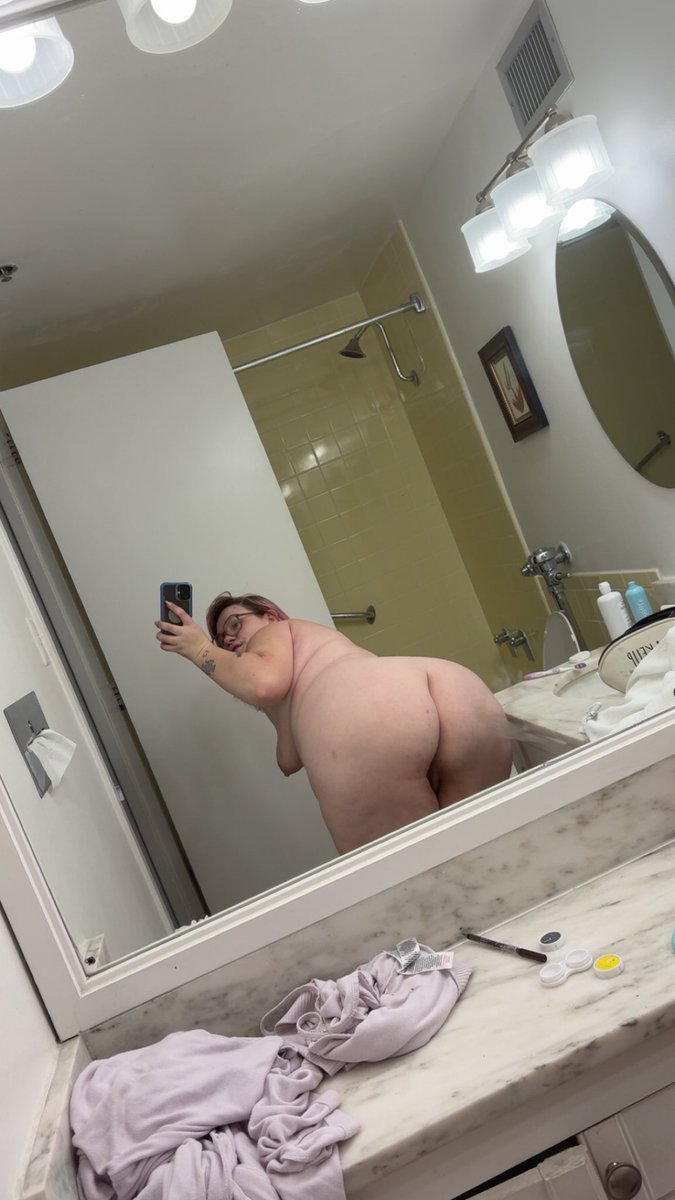 Moon 🌙 tweet media