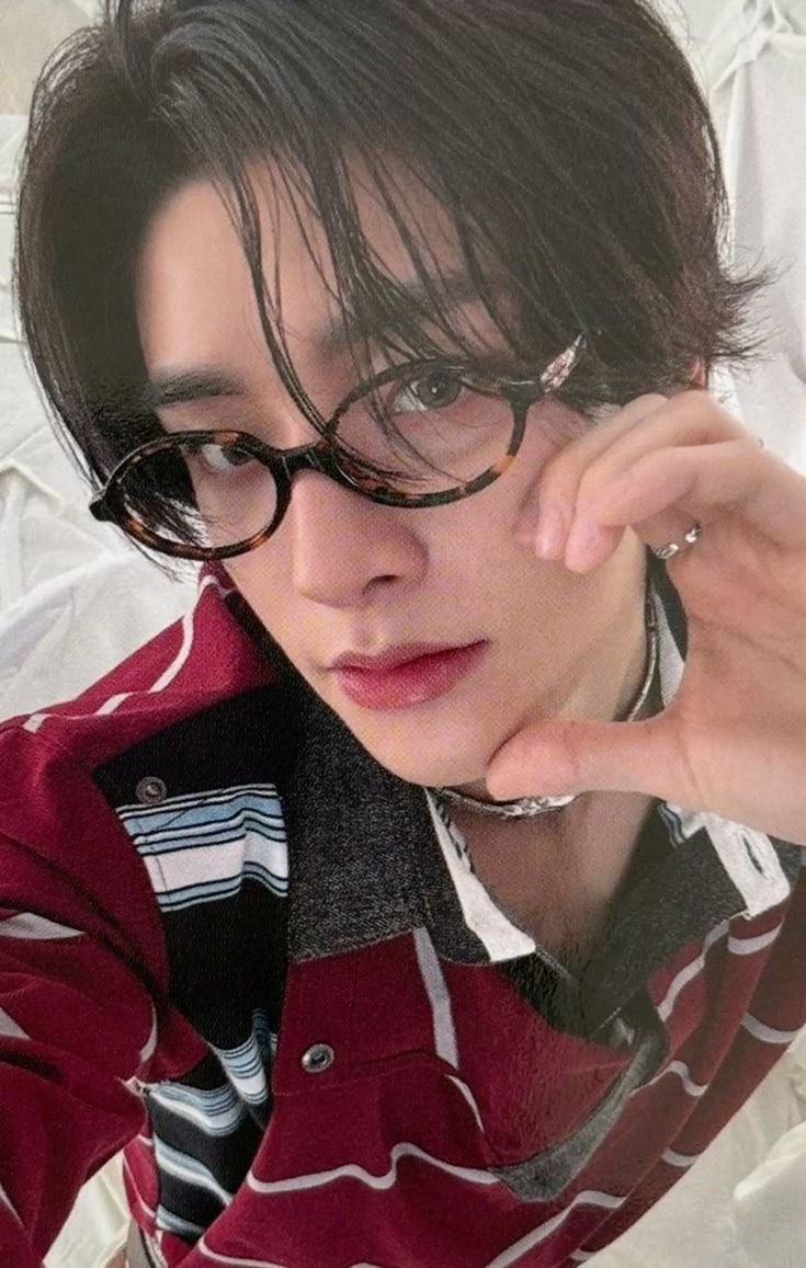 wishyouwereboo𑣲 tweet media