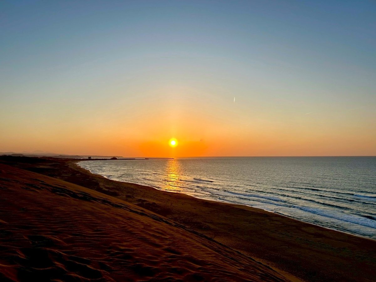 鳥取砂丘ビジターセンター tweet media