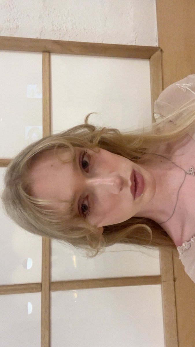 Aurora 🌷 tweet media