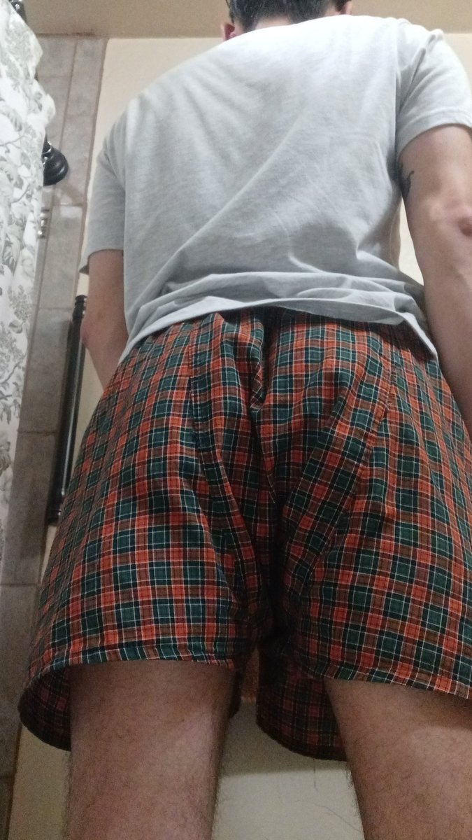 twinksagger_1's tweet photo. My pants fell👀 https://t.co/vzhl5koTB8