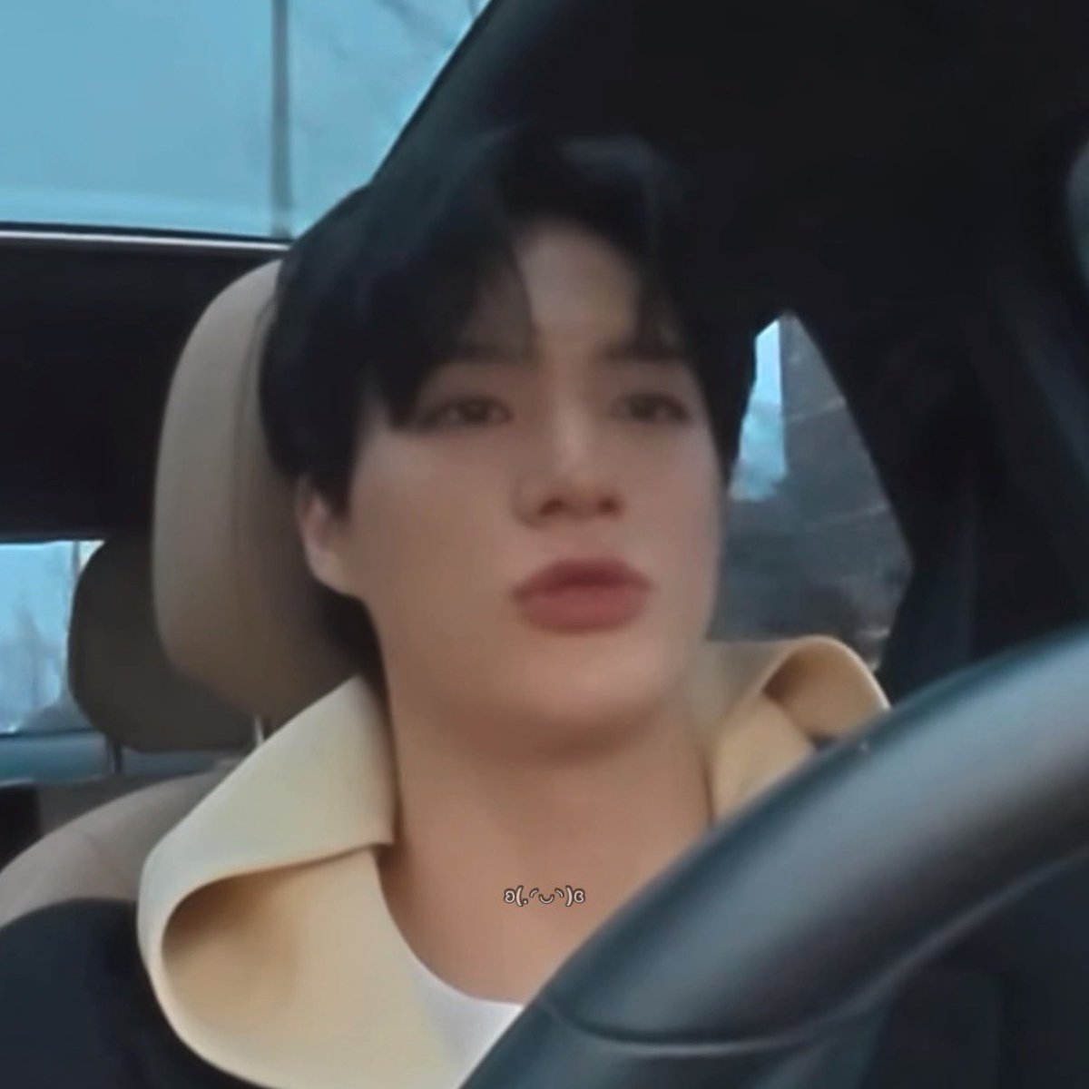 땡구라미 tweet media