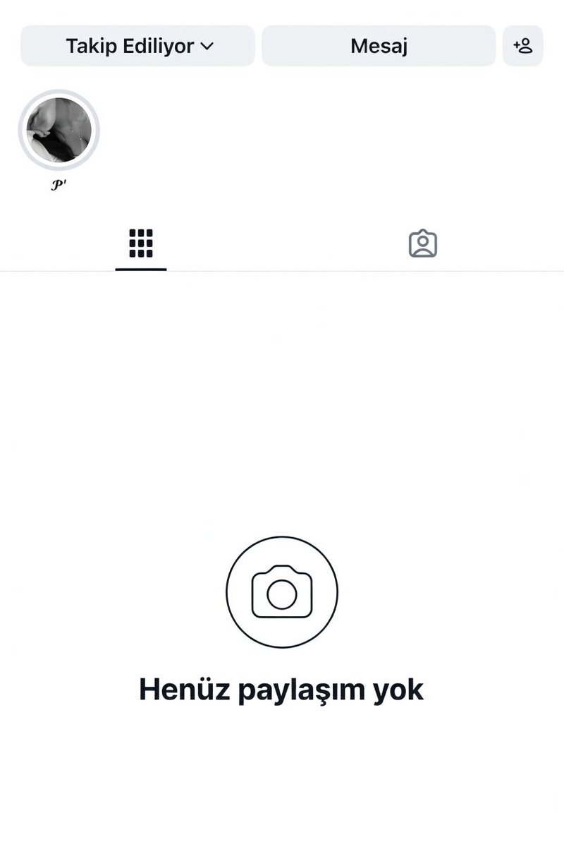 Leylanella's tweet photo. Birinin 20 yasindan küçük oldugunu,
profilinin böyle görünmesinden anlarsin: https://t.co/Mfvh0vB66l