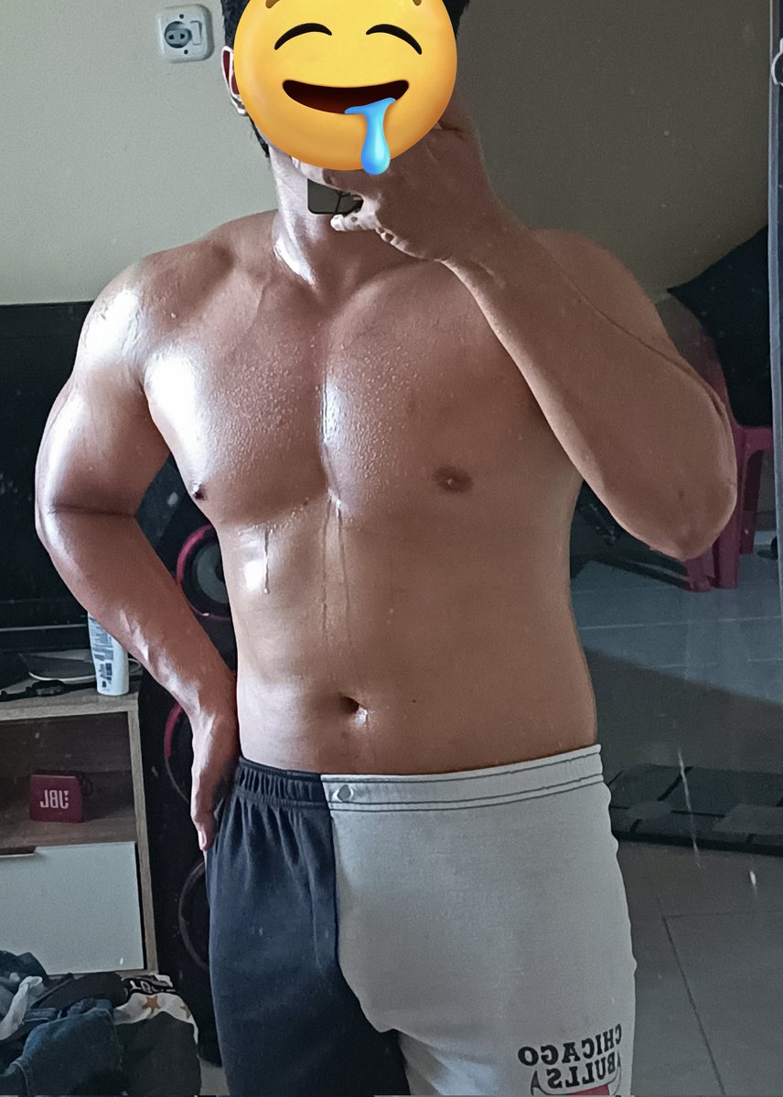 pahlawan bertopeng tweet media