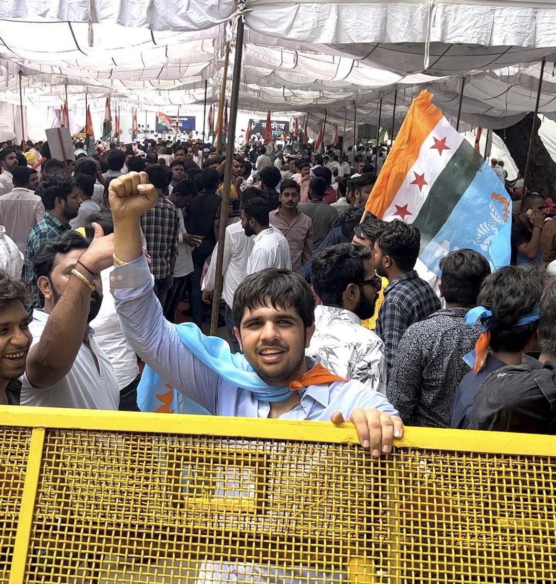 shubhamch05's tweet photo. #NSUI56FoundationDay https://t.co/joVsLJLh73