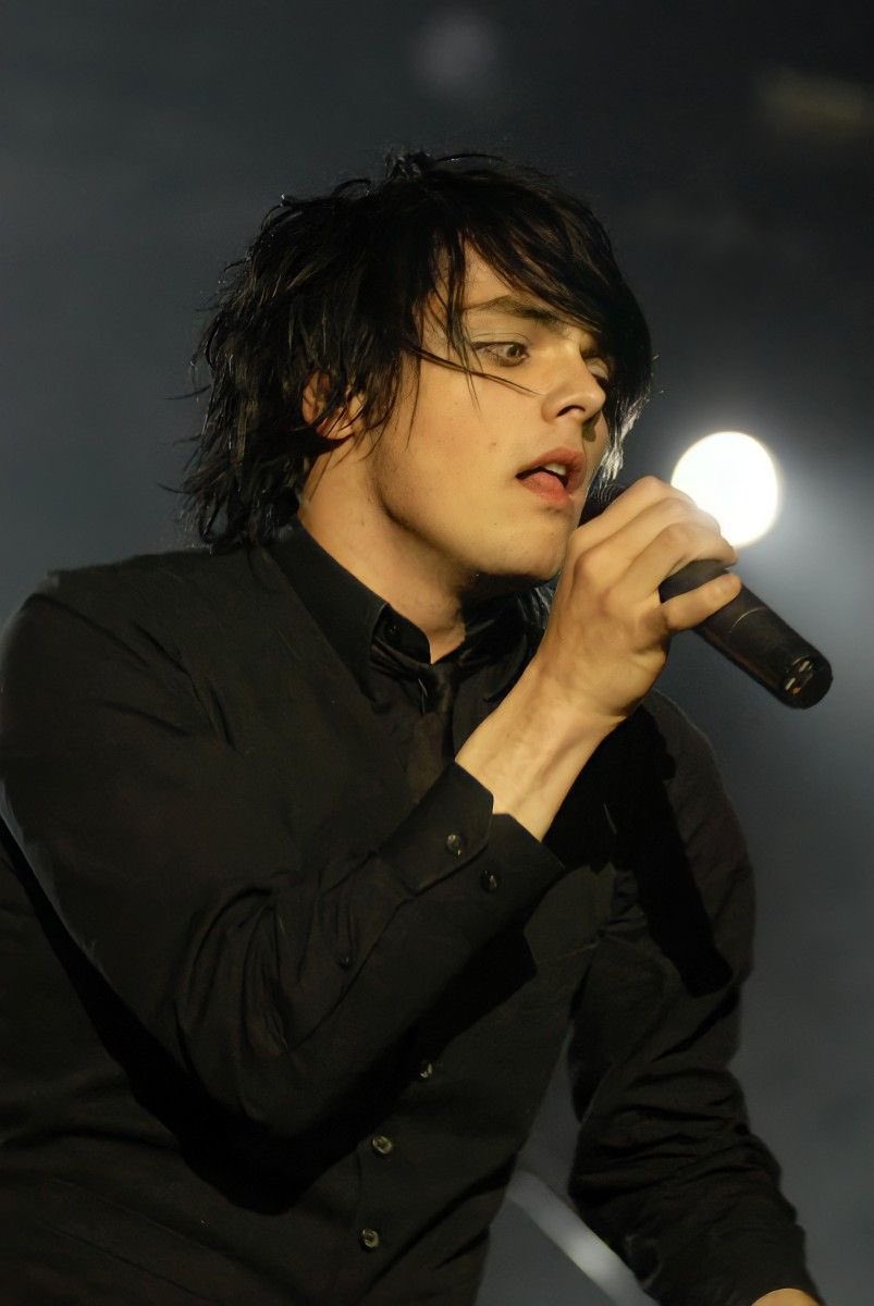 Mcr Crave tweet media