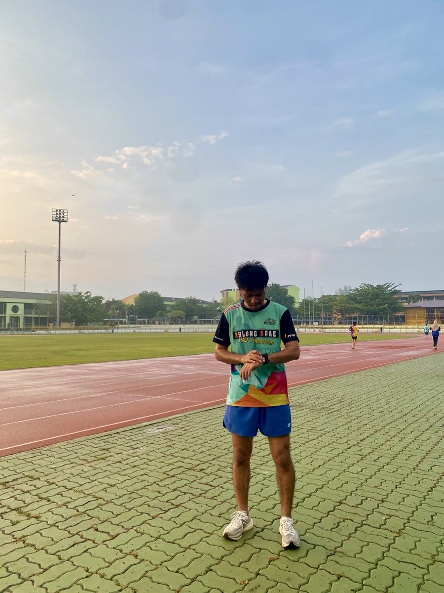 BangAell's tweet photo. 🏃🏿💨⛈️
#สะเดา https://t.co/xY8H4ER5sj