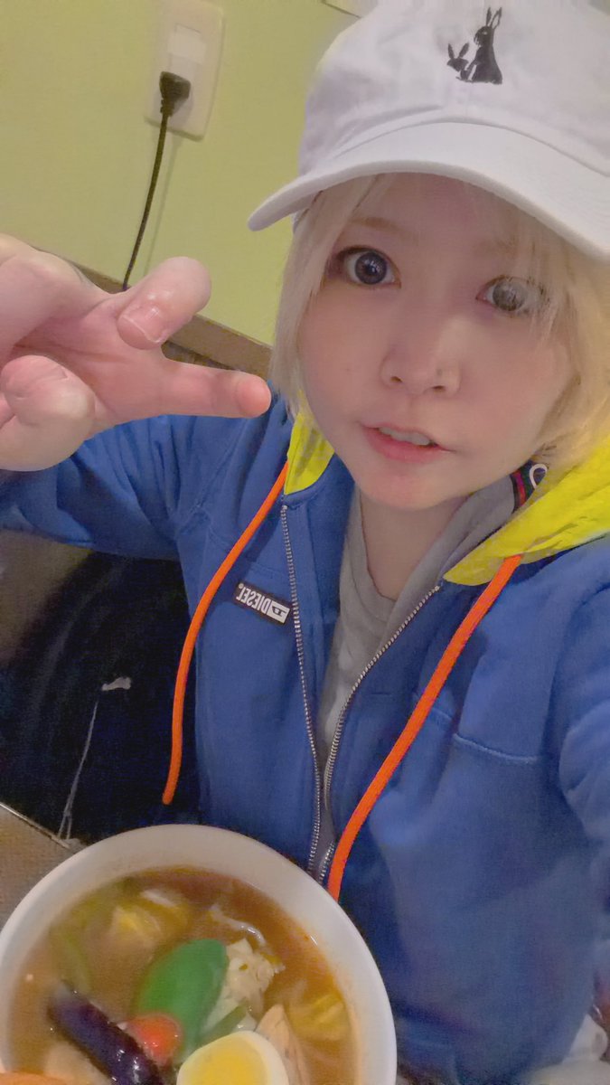 nekotaro315's tweet photo. #なうねこたろ
今日は割と早めに起きる予定があったので、外食✨️
4/12のLIVE迄、時間が残り少ないぶん、もう引き篭もりだよね!
此処の #スープカレー うまいよ!
#メディスンマン !!
これから自転車購入✨️
#ねこたろ
#AndeV
#札バン https://t.co/NeX2TTBgKn