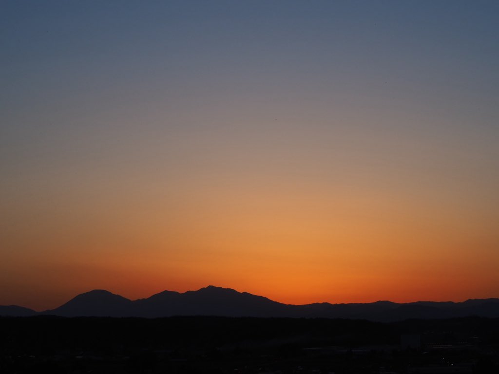 sasayaso's tweet photo. 4月8日水曜日夕方
#旅館ささや荘♨️ #栃木県　#馬頭温泉郷♨️ #那珂川町　#夕焼け温泉♨️ #美人の湯　#日帰り温泉♨️ #立ち寄り湯　#宿泊 #イマソラ https://t.co/urSZmp0O8U