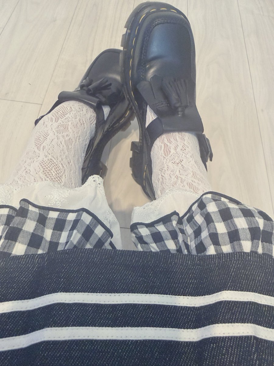 うには tweet media