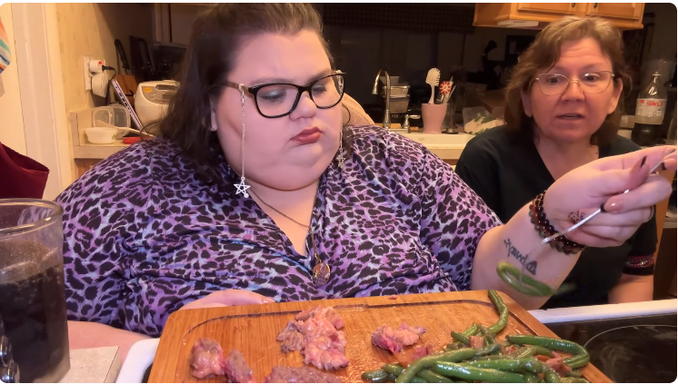 NikiTeaaa tweet media