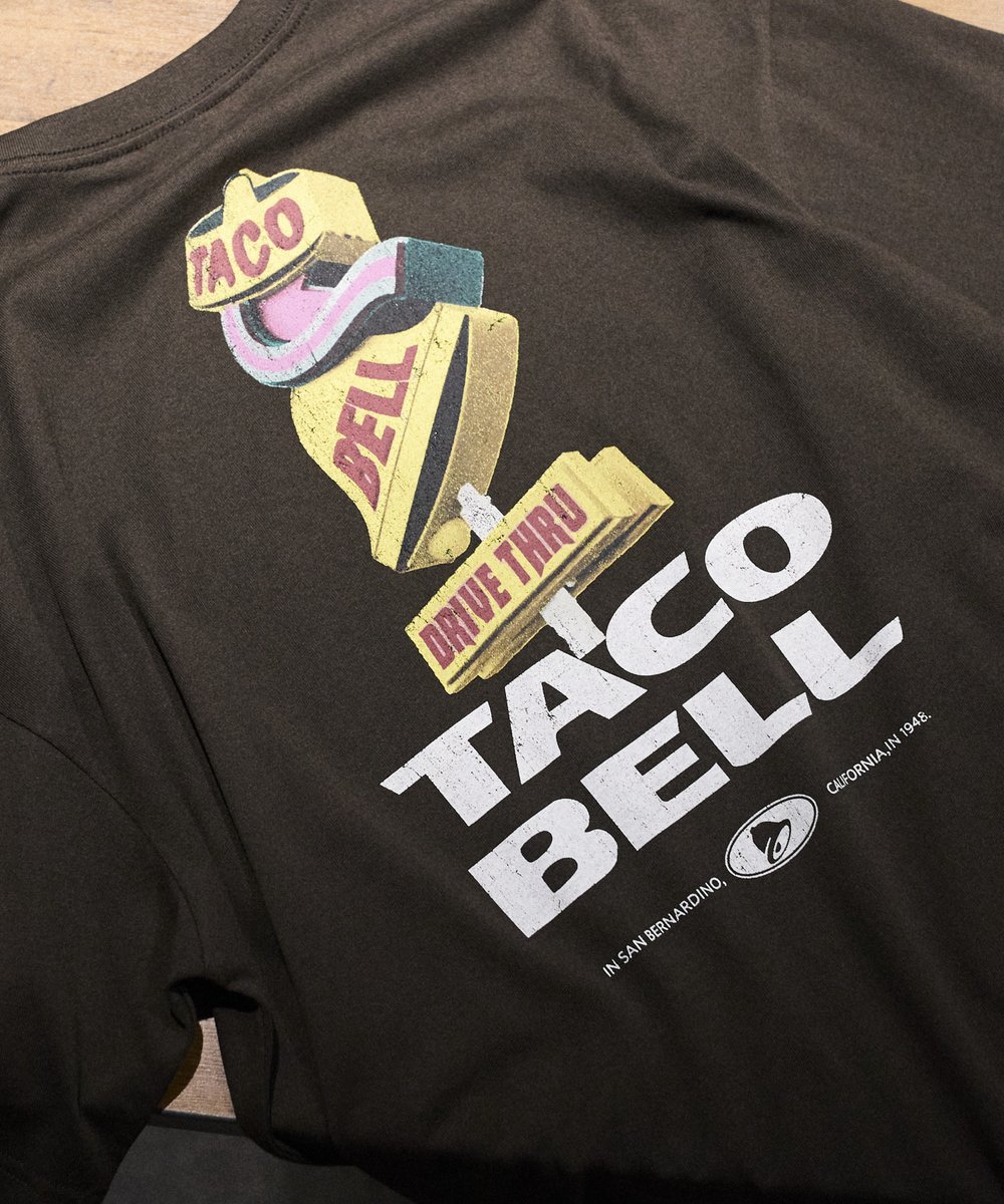 TacoBellJP's tweet image. ／
🌮👕初アパレルコラボ解禁
＼
Taco Bell × FREAK'S STORE
タコスを頬張る力士が
ストリートに降臨！？

#TACOBELL 日本初のアパレルコラボ
4/7 12:00〜発売✨
気になる方はぜひチェック👇
prtimes.jp/main/html/rd/p…
#タコベル