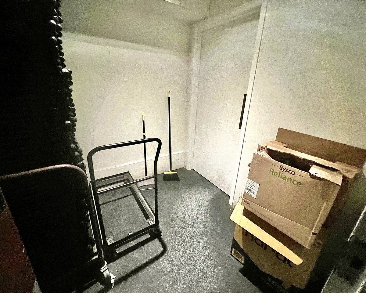 stevewright64's tweet image. Dear Mitchell Kaplan: you are a Miami literature giant. You have my highest gratitude for @miamibookfair 
Stop blocking wheelchair access ⁦@BooksandBooks⁩ men’s restroom.
This perpetual problem is an ADA violation that robs dignity/independence of people with disabilities.