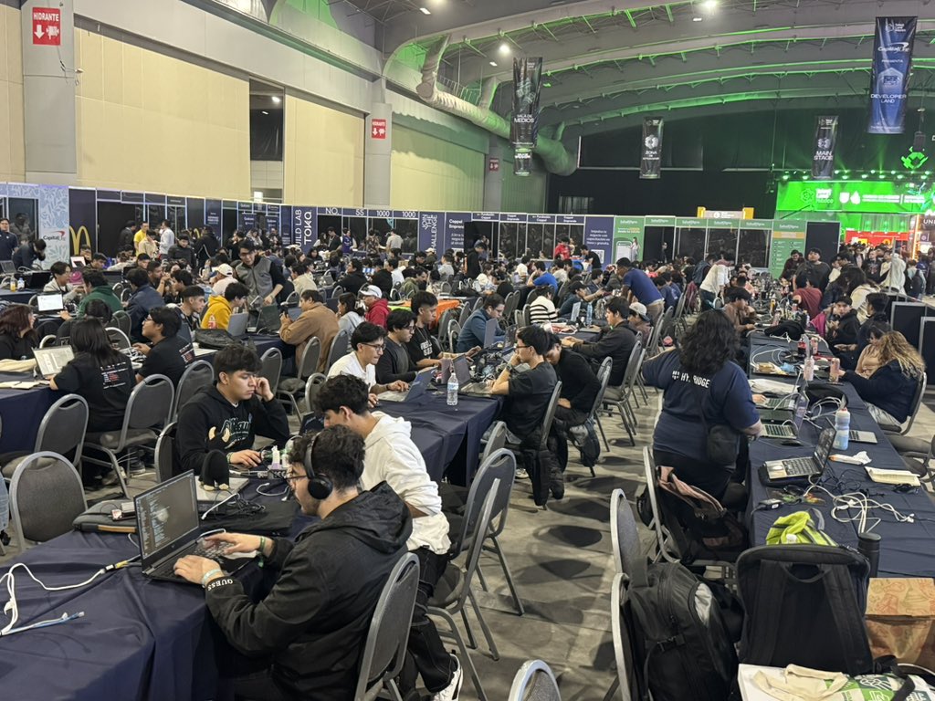 Adan Avelar Islas tweet media