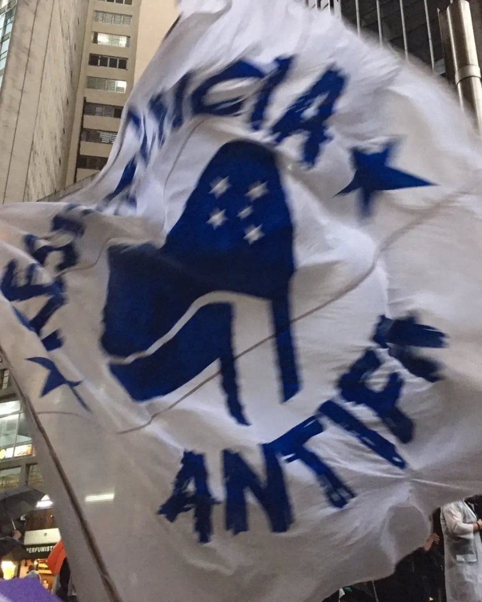 Antifa_Ultras tweet media