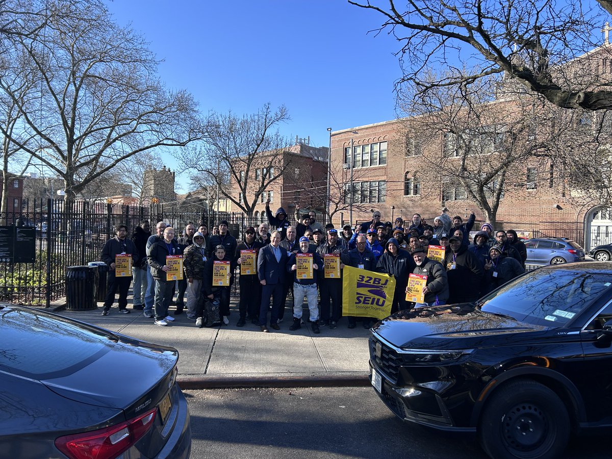 32BJ SEIU /// #BuildingJustice 🧹✊🏽 tweet media