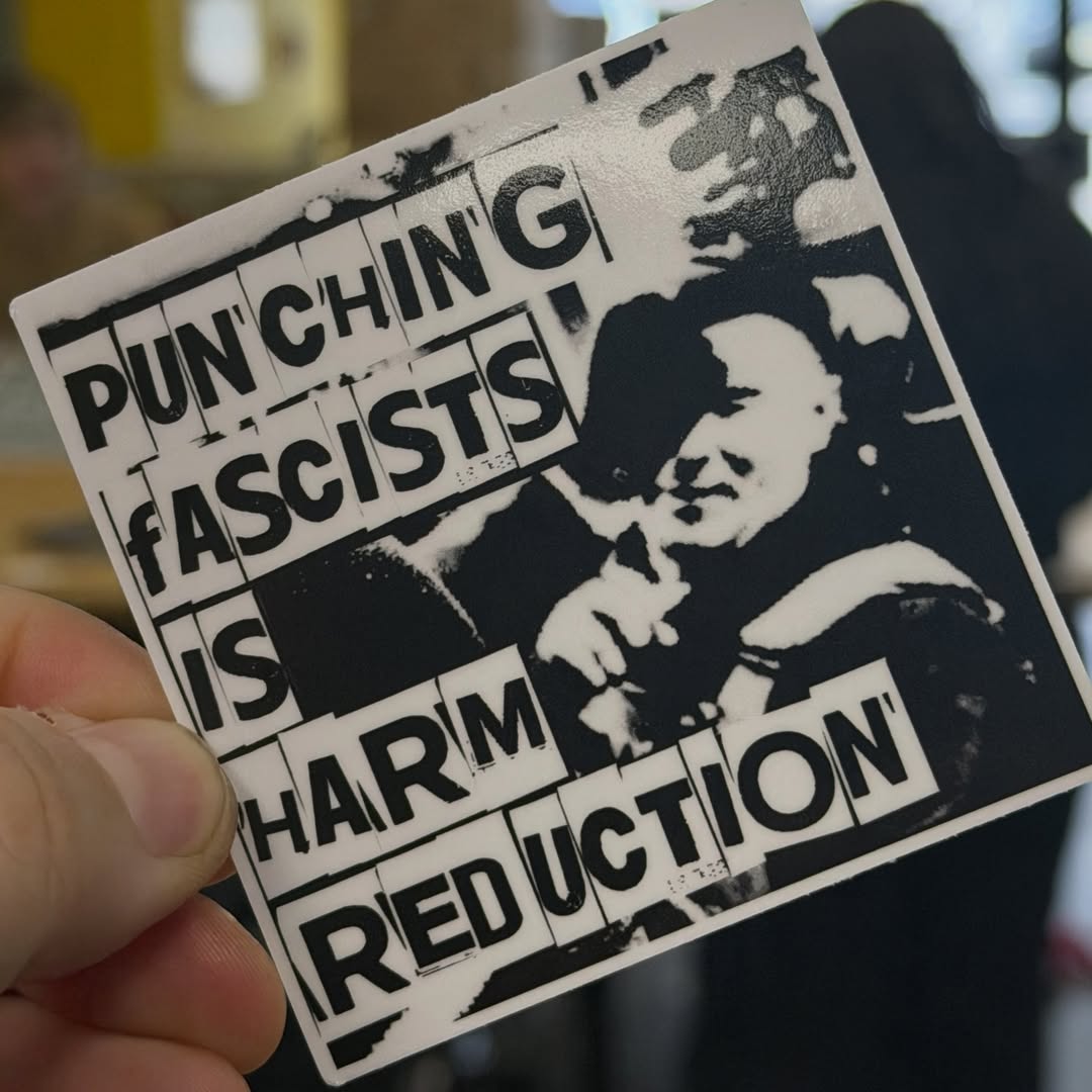 Antifa_Ultras tweet media