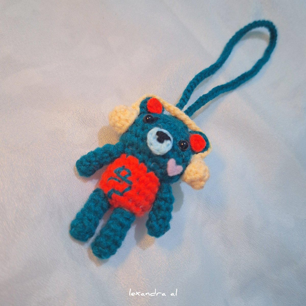 lexa_ndraal's tweet photo. Permpoon keychain https://t.co/fy3IeZW2E0
