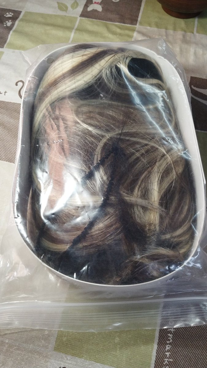 ファミリートコ「４月はとん平定食」 tweet media