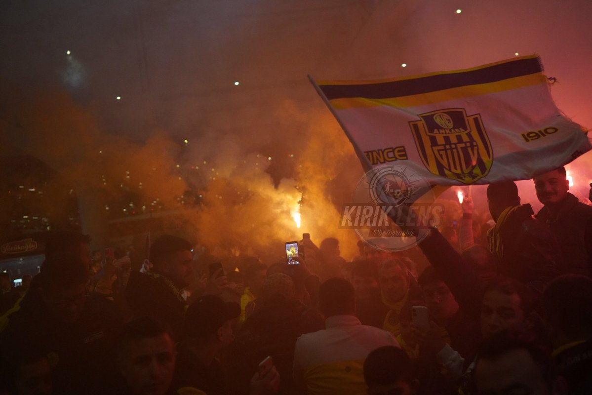 🇹🇷𝕸𝖚𝖍𝖆𝖒𝖒𝖊𝖙_𝕰𝖓𝖊𝖘 (KırıkLens) tweet media