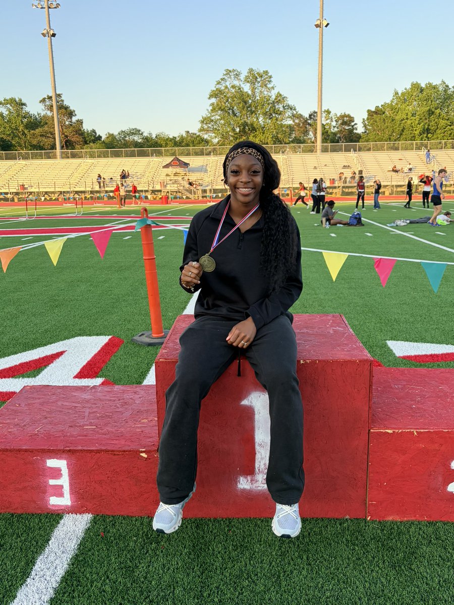 Chapel Hill Girls Track tweet media